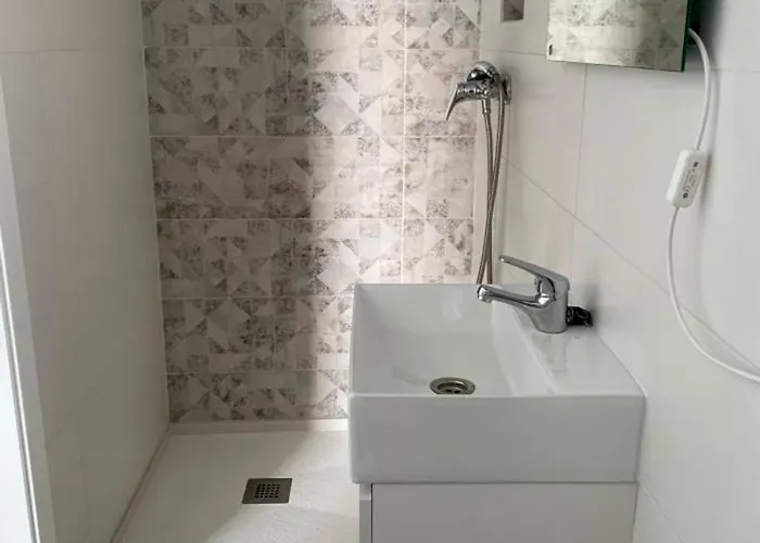 Estudio Y Cerca De La Playa * 콘일데라프론테라